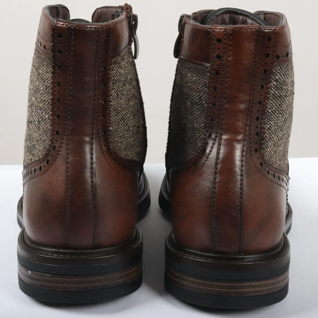 Botines de tobillo marrones con cordones estilo brogue para hombre
