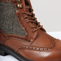 Botines de tobillo para hombre con cordones, estilo brogue, color marrón claro.