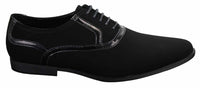 Zapatos negros de hombre con cordones, estilo casual elegante, de ante brillante con detalles de charol.