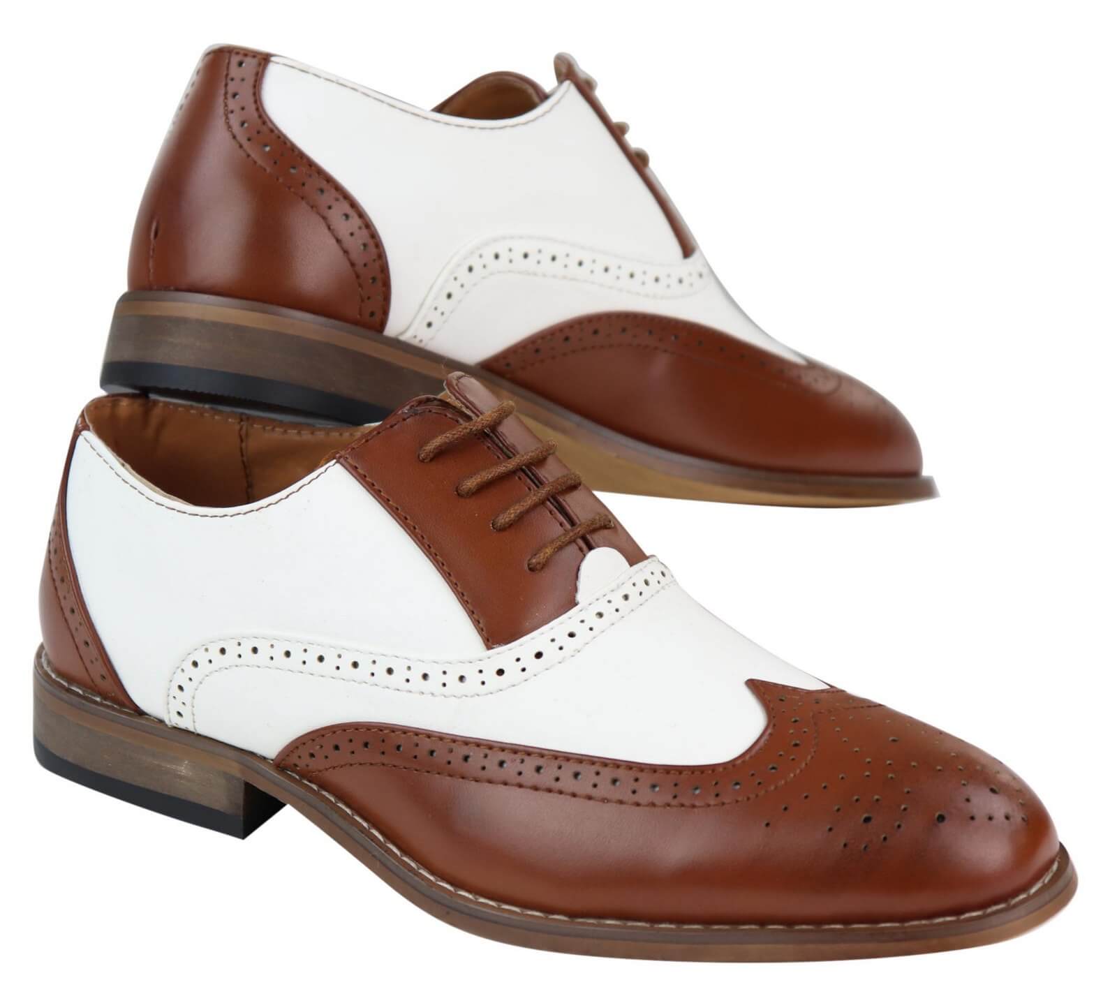 Zapatos brogue para hombre, color marrón/blanco.