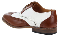 Zapatos brogue para hombre, color marrón/blanco.