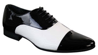 Zapatos de hombre elegantes con cordones, de charol brillante con diseño de piel de serpiente, de estilo italiano, en blanco y negro.