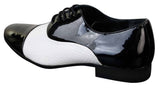 Zapatos de hombre elegantes con cordones, de charol brillante con diseño de piel de serpiente, de estilo italiano, en blanco y negro.
