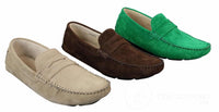 Zapatos mocasines de ante para hombre, estilo casual elegante, color marrón y beige.