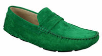 Zapatos mocasines de ante para hombre, estilo casual elegante, color marrón y beige.