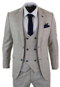 Traje de hombre de 3 piezas color crema con estampado a cuadros azules.