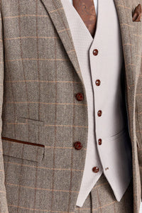 Traje de tweed marrón Harris con chaleco Mayfair Stone.