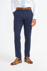 James - Traje de tres piezas de lana azul marino para hombre, corte entallado.