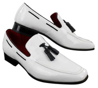 Zapatos mocasines de conducción para hombre, de charol brillante con borla, estilo casual elegante.