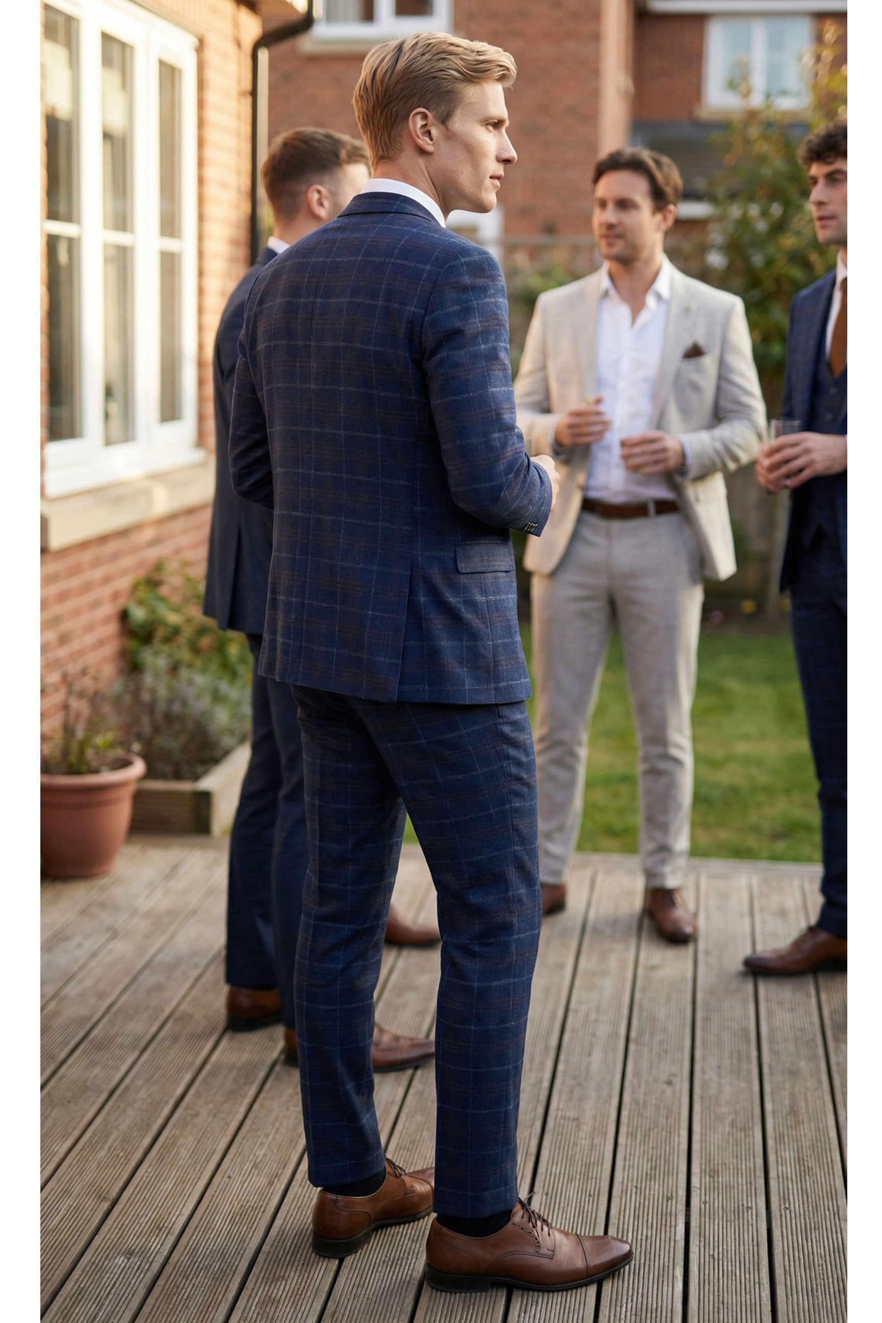 Traje de tres piezas a cuadros azul marino para hombre - Paul Andrew Kenneth