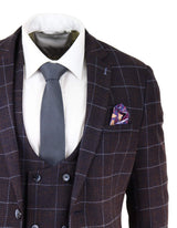 Traje de tres piezas para hombre a cuadros color ciruela