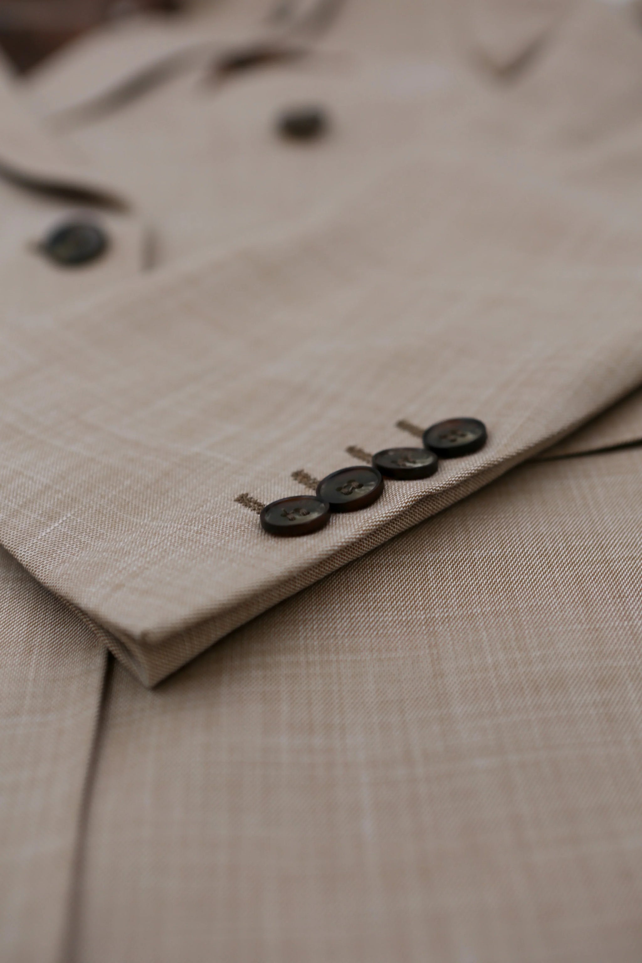 Kurt - Blazer beige de corte entallado para hombre