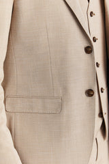 Traje de tres piezas de tweed a cuadros color beige para hombre