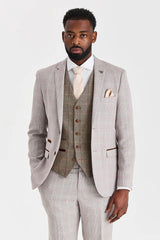 Traje Leo Beige con chaleco de tweed marrón Harris en contraste