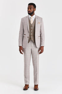 Traje Leo Beige con chaleco de tweed marrón Harris en contraste