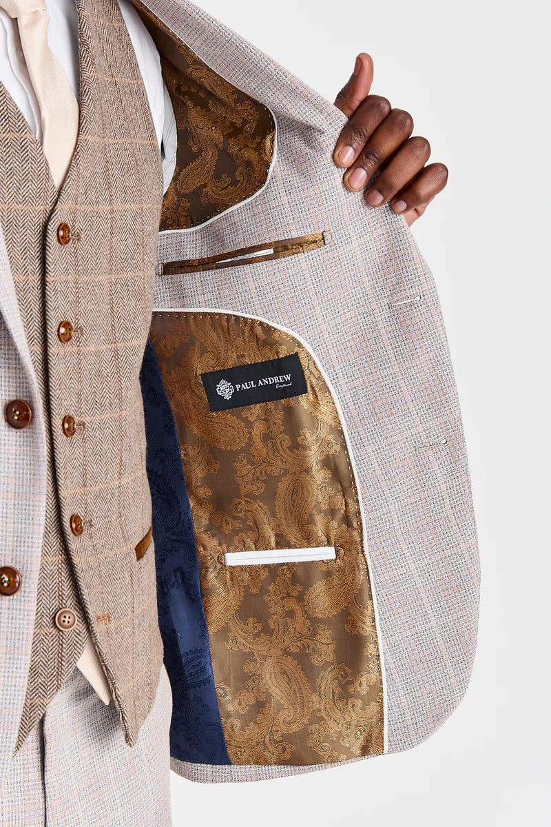 Traje Leo Beige con chaleco de tweed marrón Harris en contraste