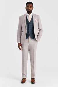 Traje Leo Beige con chaleco Harris de tweed azul marino