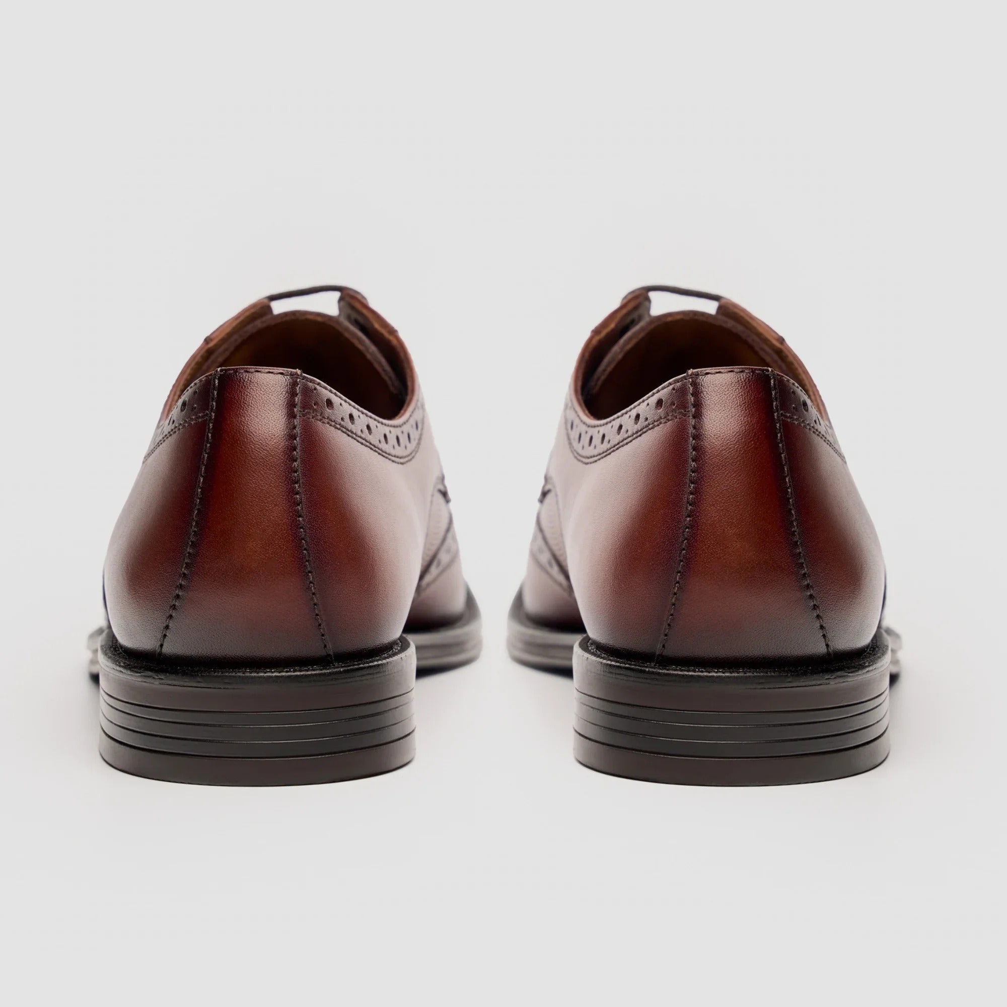 Lorenzo - Zapatos Oxford de cuero bruñido color tostado para hombre