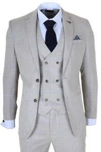 Traje a cuadros beige con camisa blanca y corbata negra sobre fondo blanco.