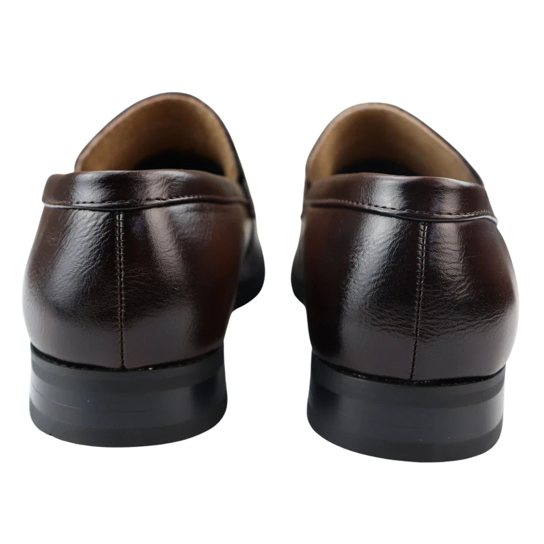 Zapatos mocasines marrones para hombre, forrados en piel, sin cordones, elegantes y formales.