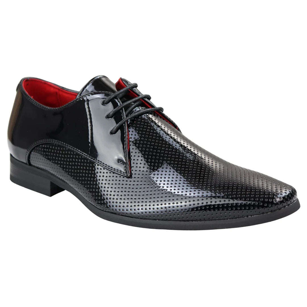 Zapatos de hombre elegantes, formales, perforados, con punta y cordones, de piel sintética negra.
