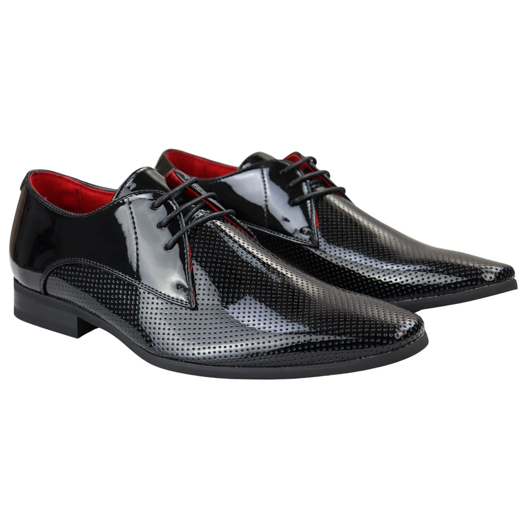 Zapatos de hombre elegantes, formales, perforados, con punta y cordones, de piel sintética negra.