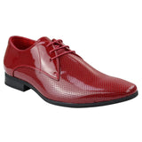Zapatos de hombre elegantes, formales, perforados, con punta y cordones, de charol rojo.