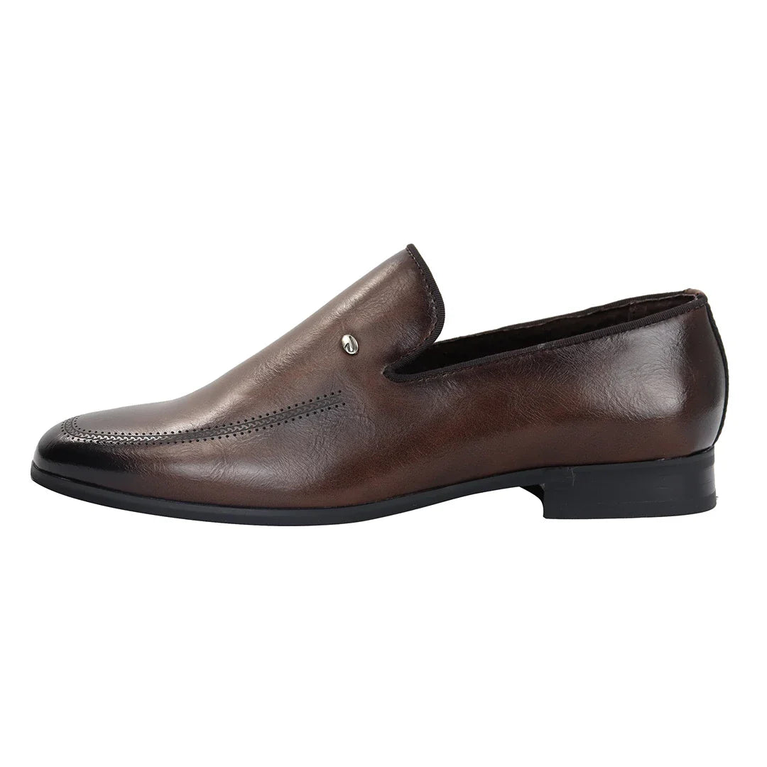 Zapatos mocasines marrones para hombre