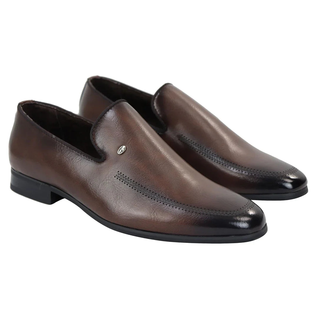 Zapatos mocasines marrones para hombre