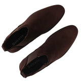 Botines Chelsea para hombre, sin cordones, de ante marrón y forrados en piel.