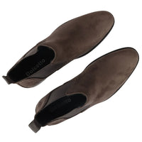 Botines Chelsea para hombre, sin cordones, de ante gris y forrados en piel.