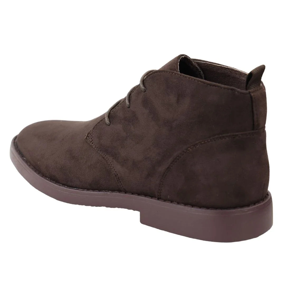 Botines Chukka Desert con cordones para hombre, color marrón.