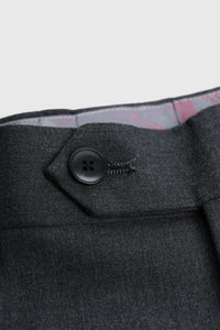 Malibu - Traje de tres piezas para hombre en gris carbón texturizado