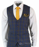 Traje de tres piezas para hombre Marc Darcy SBC Roman, azul y dorado, corte ajustado, estampado Príncipe de Gales. Ideal para bodas y graduaciones.