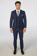 Traje de tres piezas a cuadros azul marino para hombre de Mark.