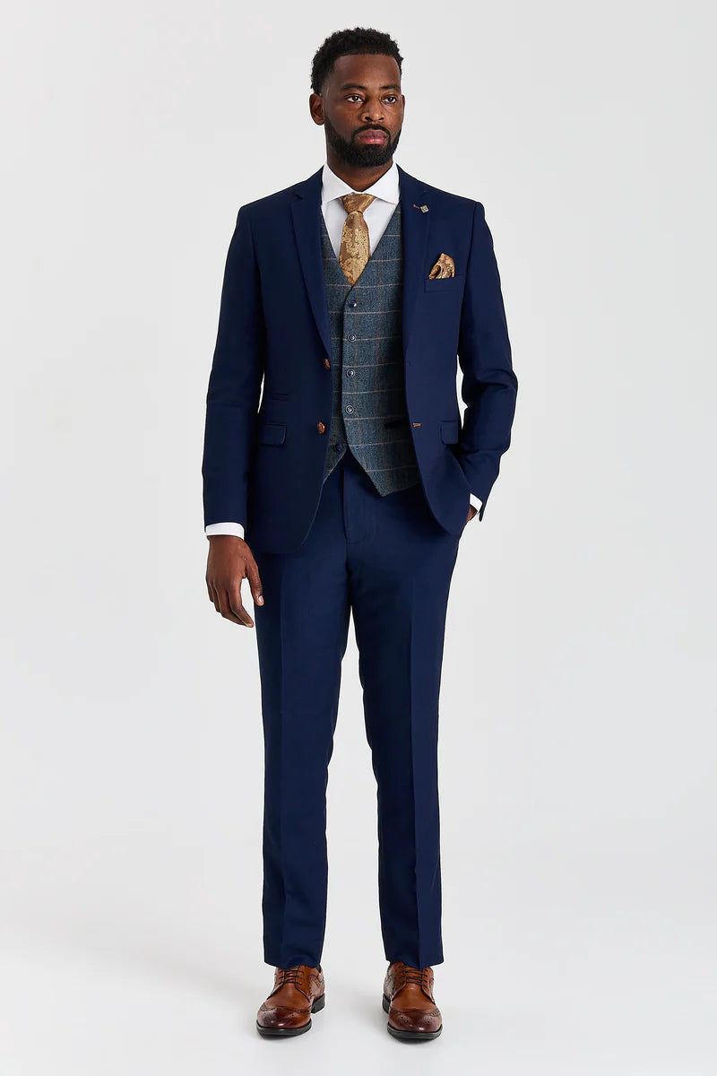 Traje texturizado azul marino Mayfair con chaleco de tweed azul marino en contraste Harris.