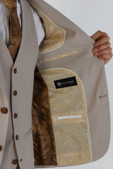 Mayfair - Traje de boda de tres piezas para hombre en color beige con estampado ojo de perdiz.