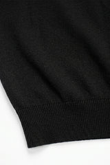 Camiseta de punto negra para hombre, corte regular, cuello redondo, manga corta.
