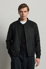 Chaqueta bomber minimalista elegante negra para hombre