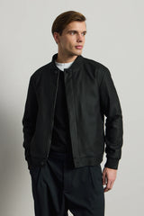 Chaqueta bomber minimalista elegante negra para hombre