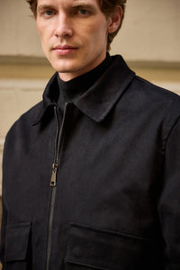 Chaqueta bomber ligera acolchada con cremallera para hombre, color negro.