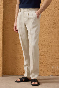Conjunto de chaqueta de lino negra con cremallera y pantalón beige para hombre, elegante e informal, ideal para el verano.