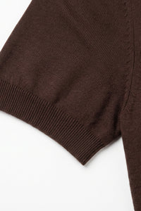 Camiseta de punto marrón para hombre, corte regular, cuello redondo, manga corta.