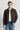 Chaqueta bomber minimalista elegante para hombre, color marrón.