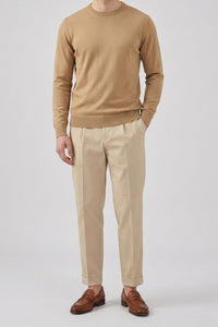 Jersey de cuello redondo para hombre, color marrón camel, corte regular, de punto.