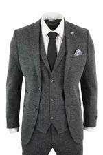 Traje de hombre de 3 piezas de tweed con estampado de espiga en color gris carbón - STZ11