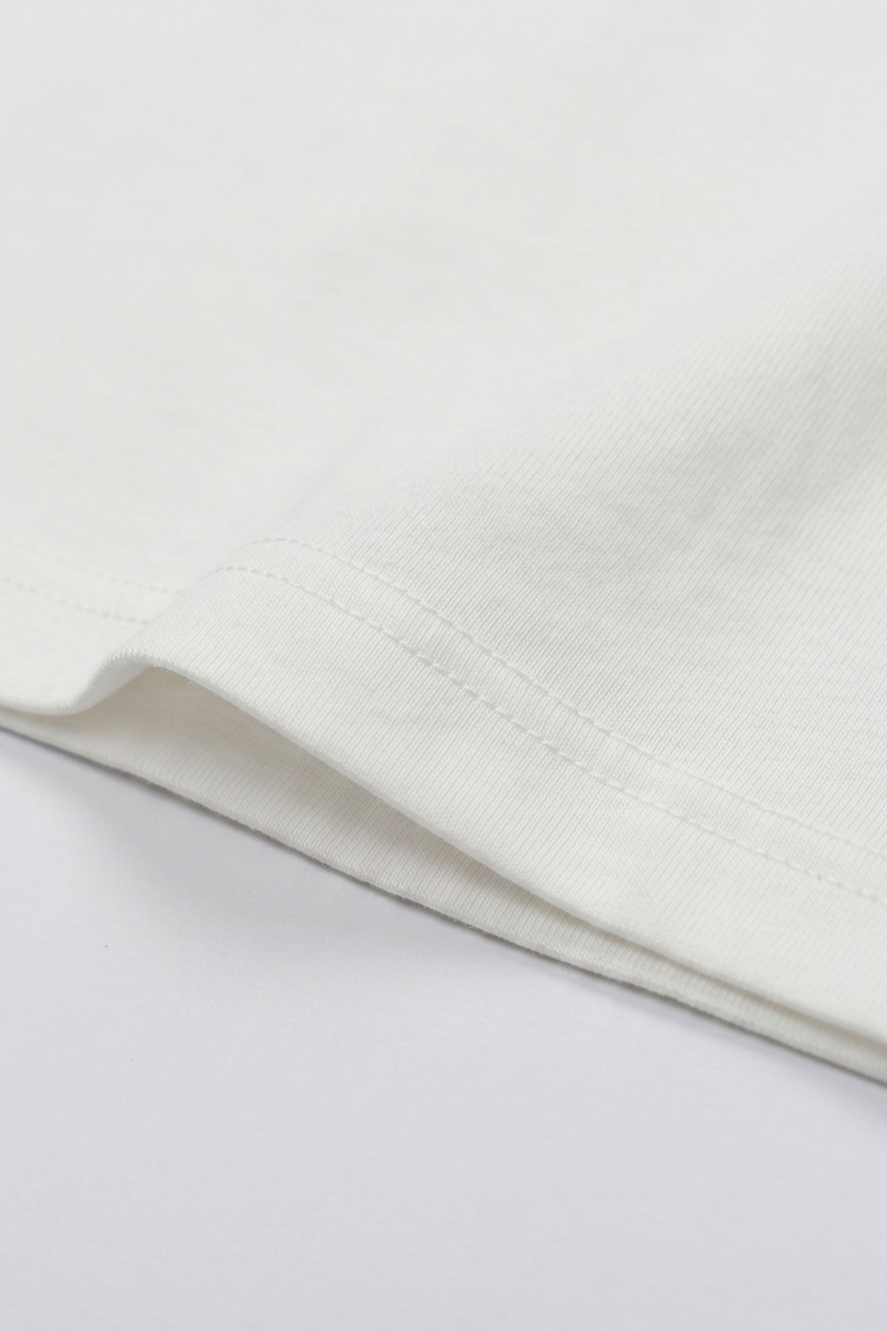 Camiseta clásica de algodón color blanco roto para hombre