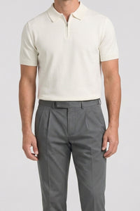 Polo de punto color blanco roto para hombre, cuello con cremallera, mezcla suave, manga corta.