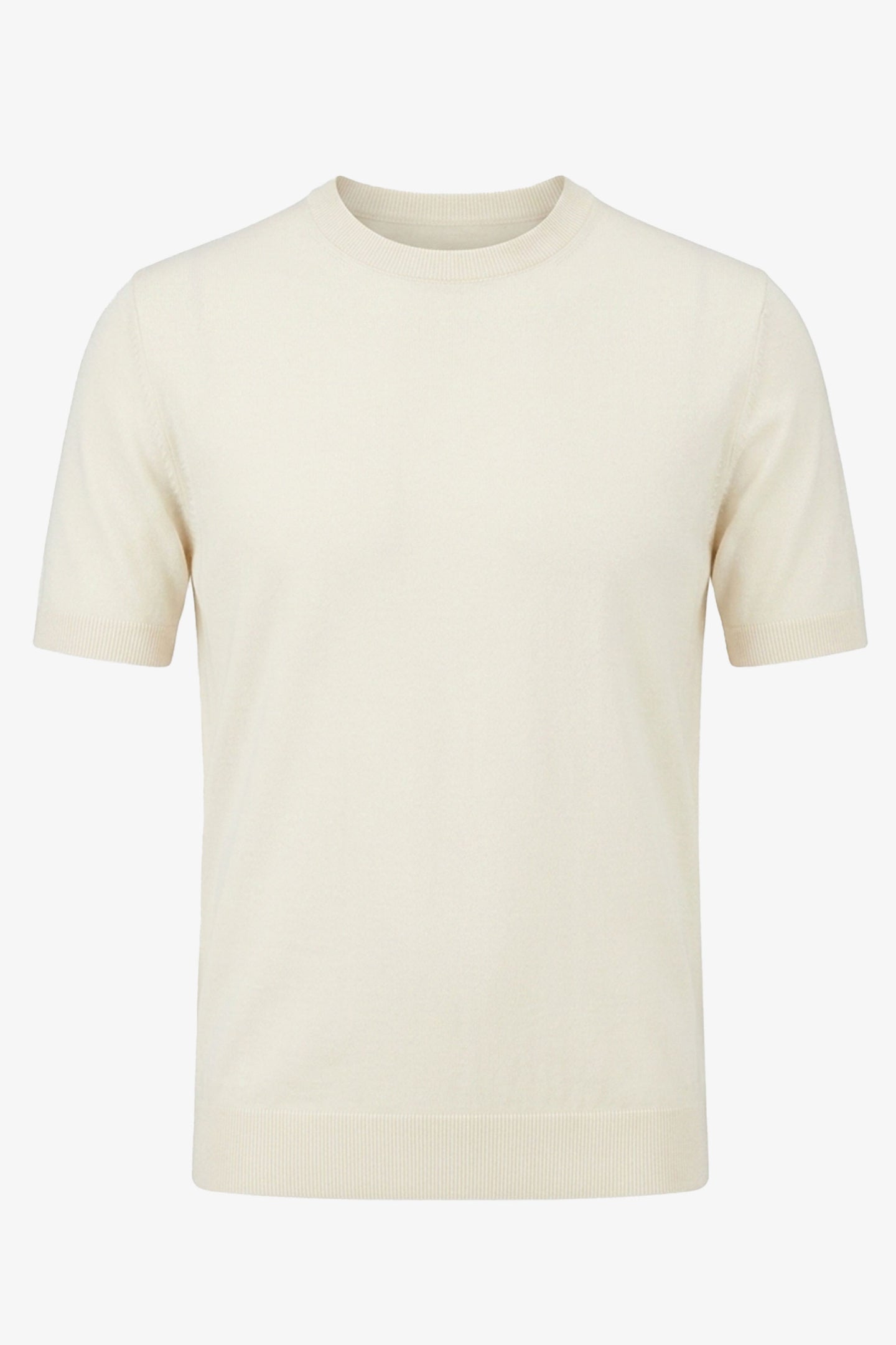 Camiseta de punto color blanco roto para hombre, corte regular, cuello redondo, manga corta.