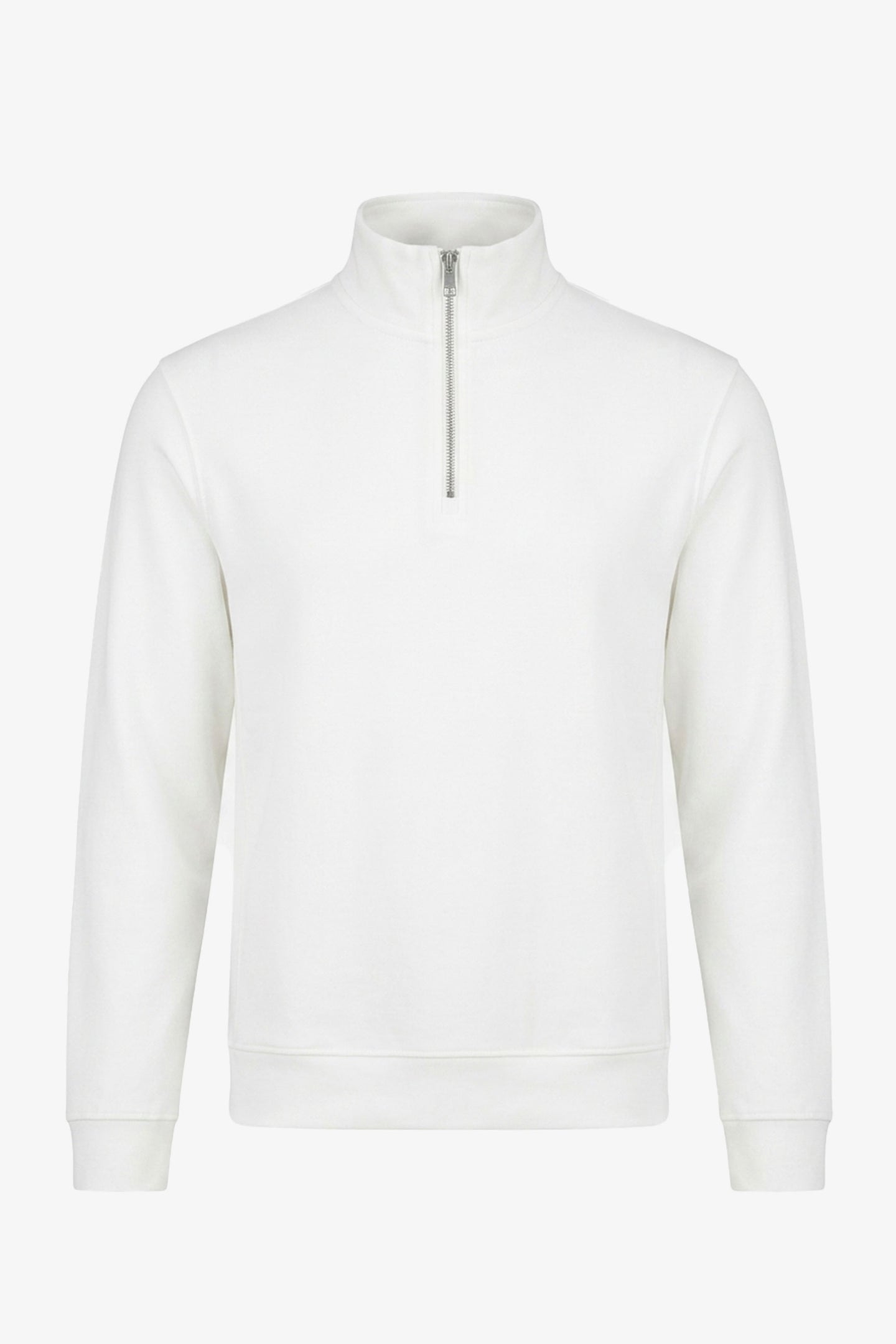 Sudadera de hombre color blanco roto con cremallera de un cuarto, mezcla de algodón y cuello alto.